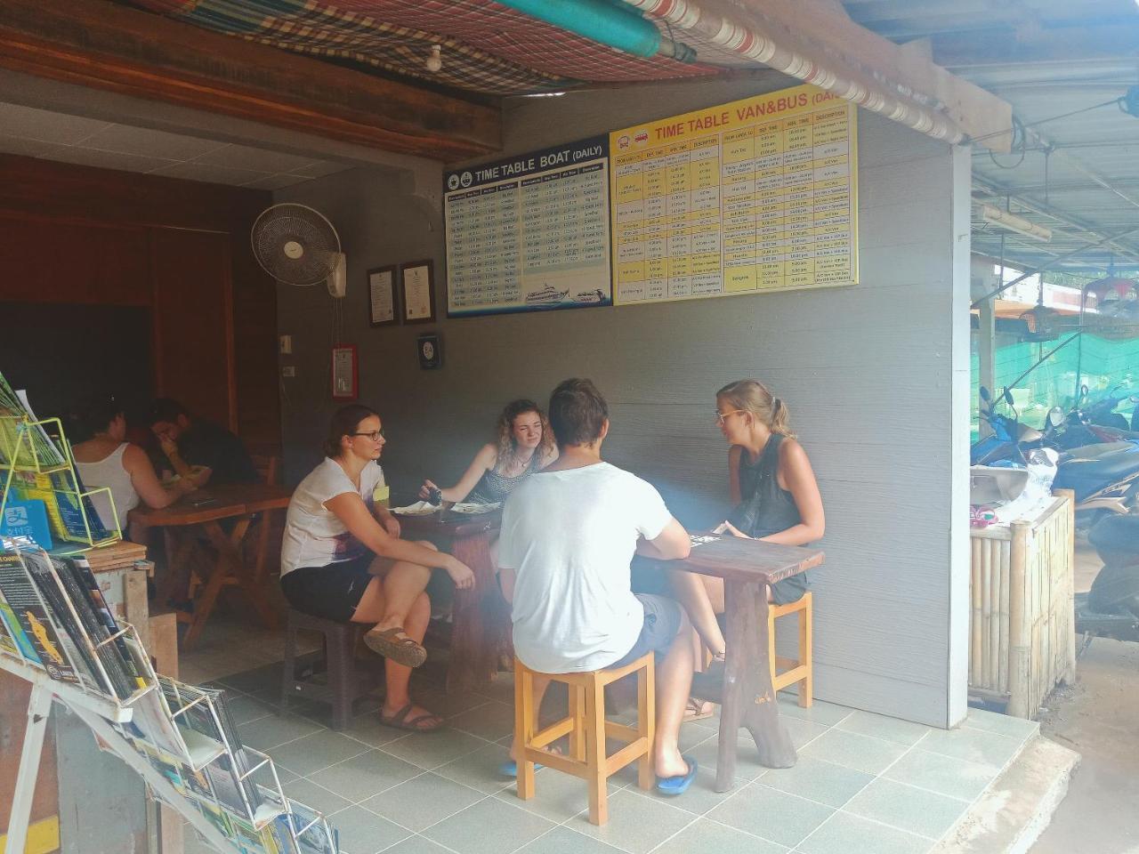 Marina Hut Guest House Ko Lanta Eksteriør billede