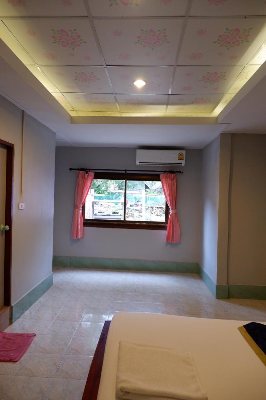 Marina Hut Guest House Ko Lanta Eksteriør billede
