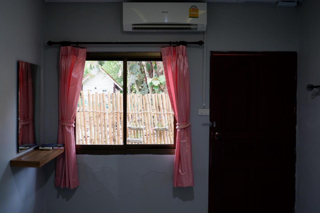Marina Hut Guest House Ko Lanta Eksteriør billede